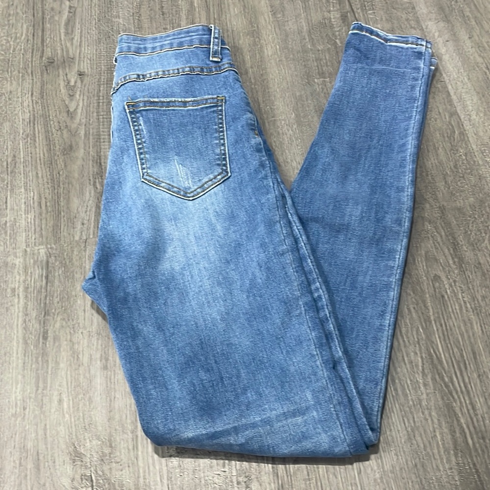 High waisted jeans